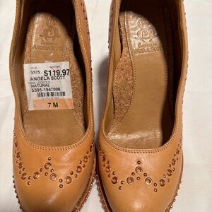 Women's Tan Leather Shoes